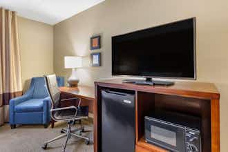 Hotel Comfort Inn Aikens Center photo 3