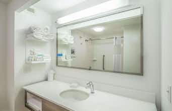 Hotel Hampton Inn Waterville photo 5
