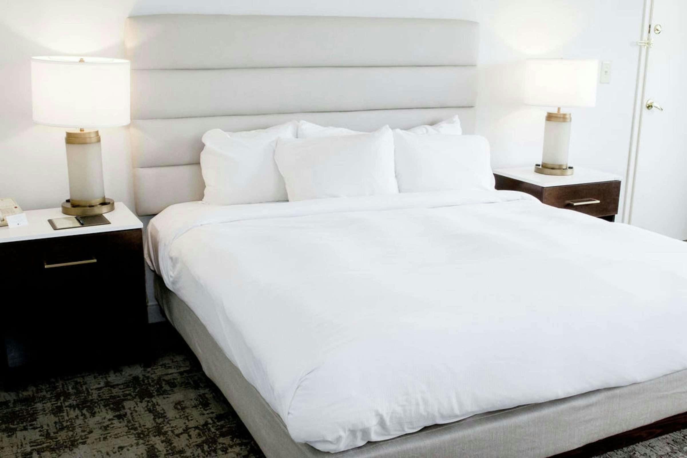 Hotel DoubleTree by Hilton Hotel Charlottesville photo 1