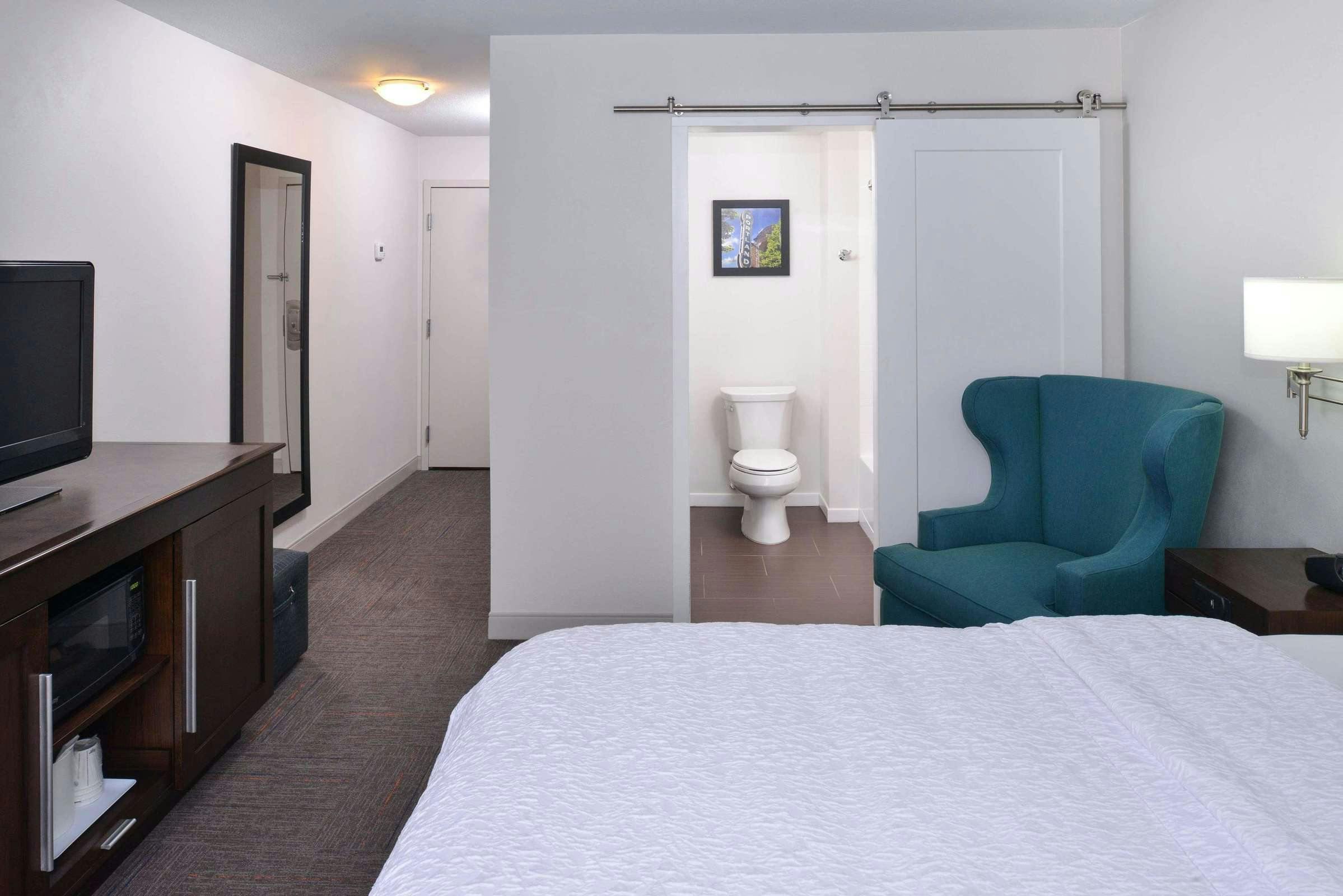 Hotel Hampton Inn Portland East photo 3