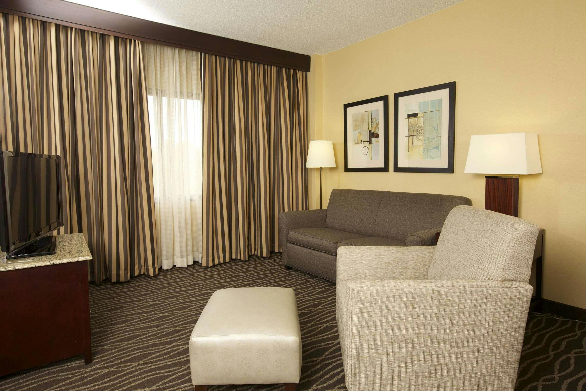 Hotel DoubleTree Suites by Hilton Raleigh - Durham photo 5