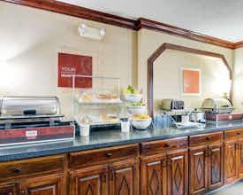 Hotel Comfort Inn & Suites Conway, AR photo 5