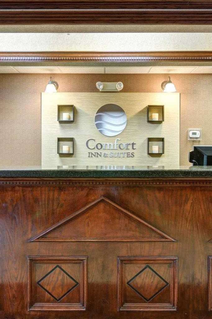 Hotel Comfort Inn & Suites Conway, AR photo 4