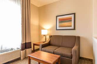 Hotel Comfort Suites Richmond photo 4