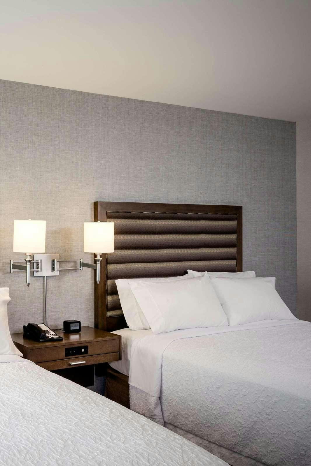 Hotel Hampton Inn & Suites by Hilton Seattle/Northgate photo 1