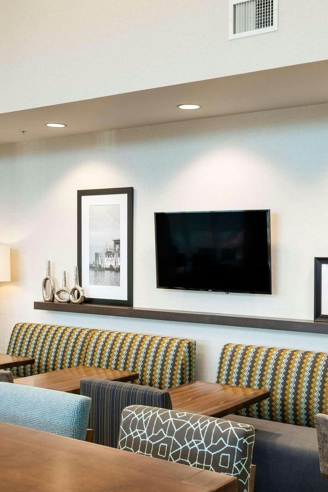 Hotel Hampton Inn & Suites by Hilton Seattle/Northgate photo 2