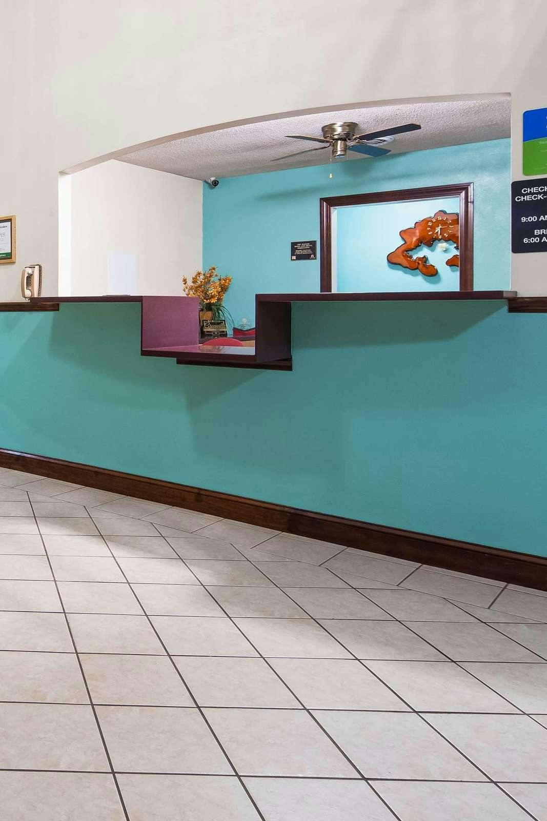 Hotel SureStay Hotel by Best Western Greenville photo 4