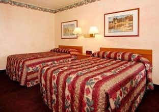 Hotel Econo Lodge Northeast photo 1