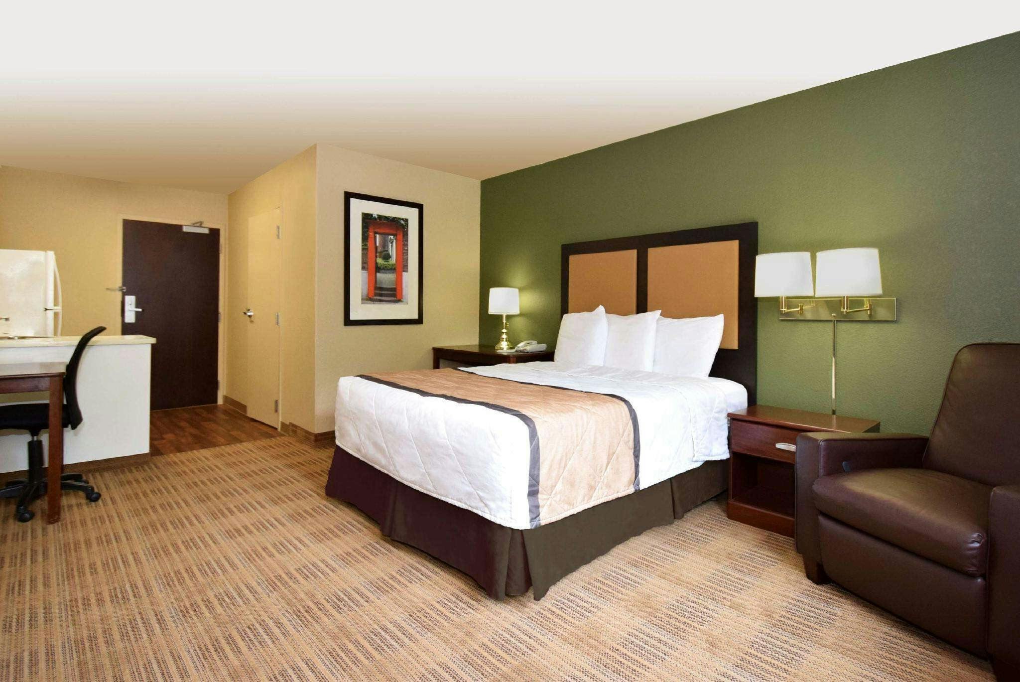 Hotel Studio 6 Extended Stay Minneapolis Airport Eagan MN photo 4