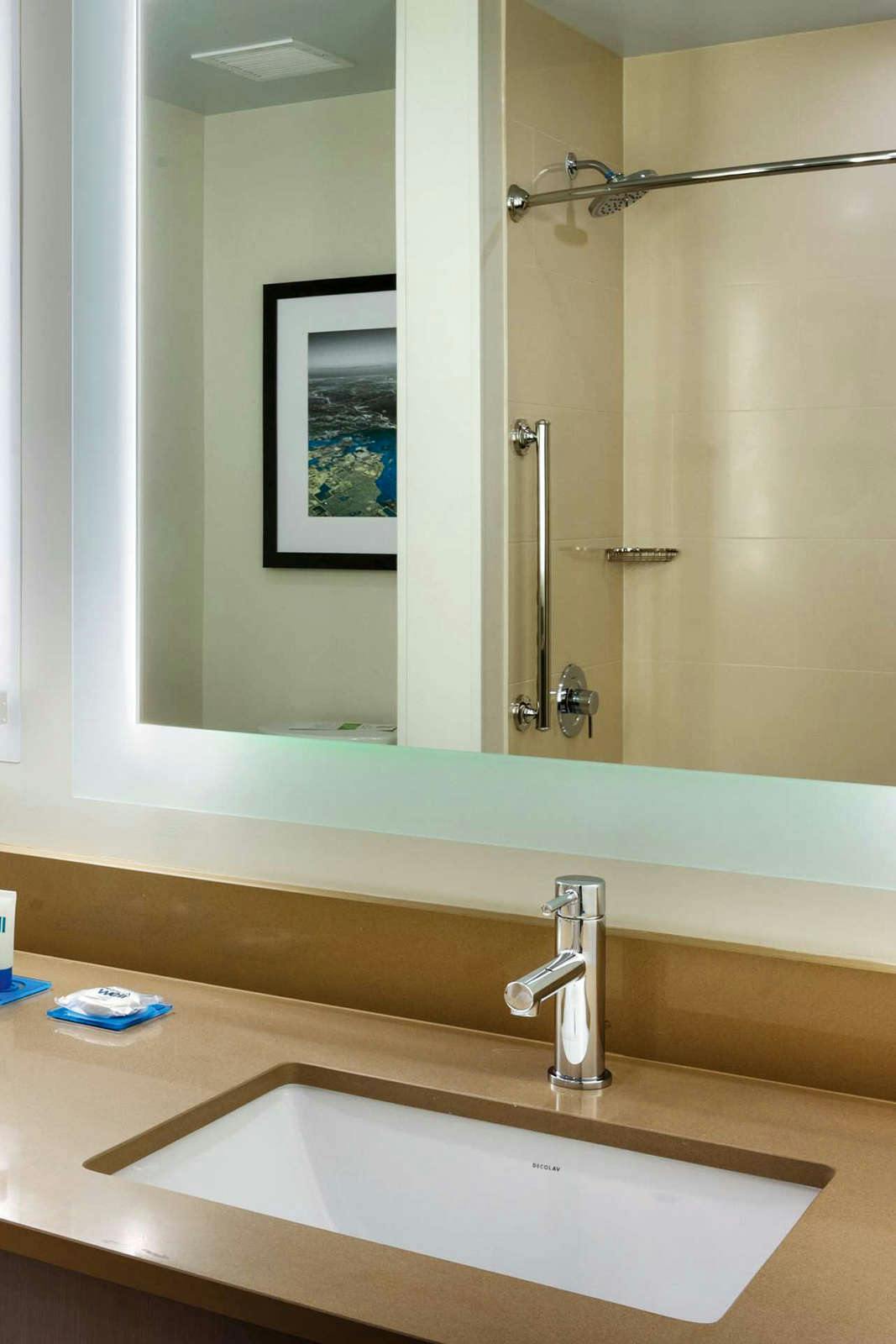 Hotel HYATT HOUSE AT ANAHEIM RESORT/CONVENTION CENTER photo 3