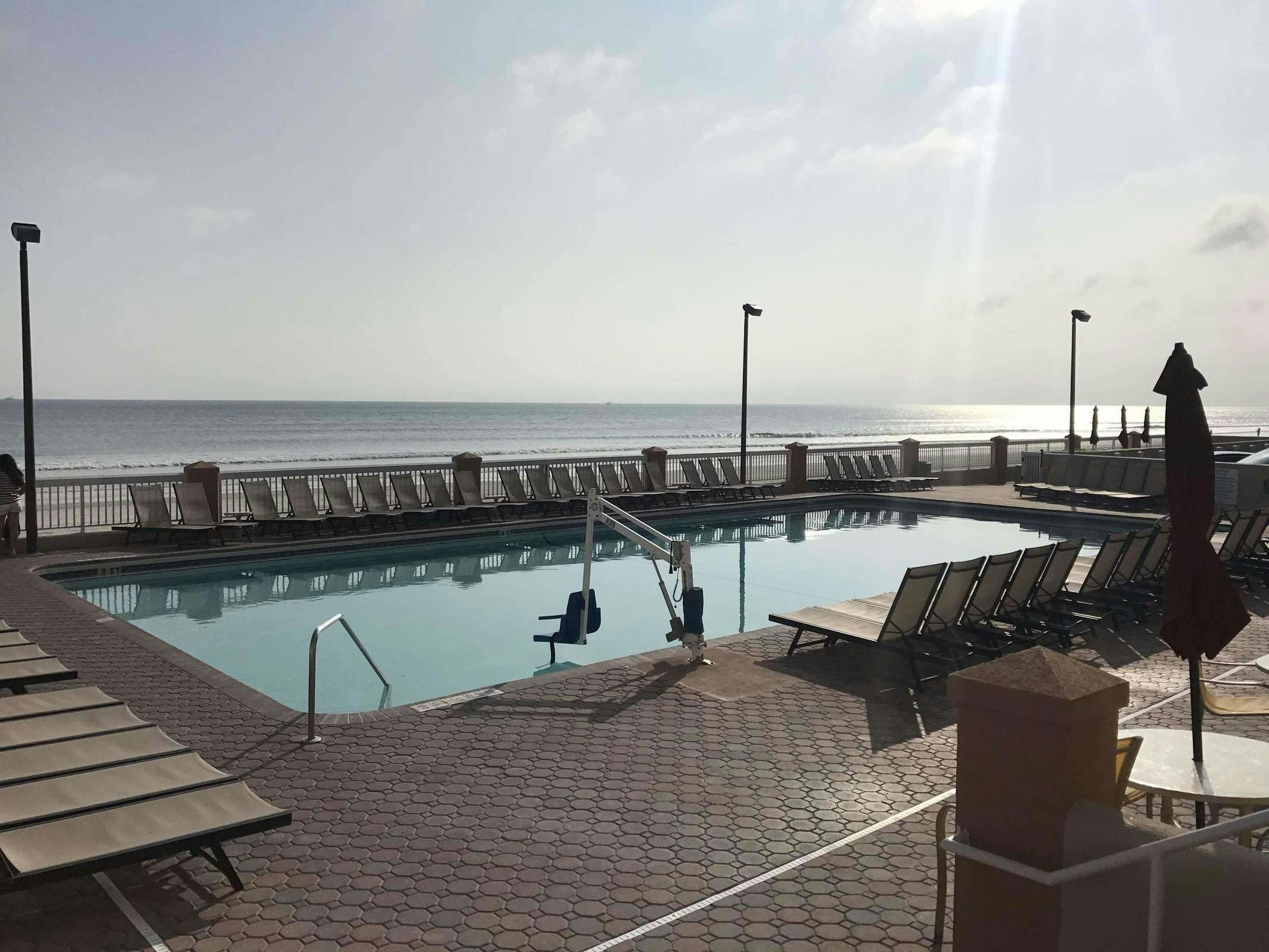 Hotel Hampton Inn Daytona Shores - Oceanfront photo 4