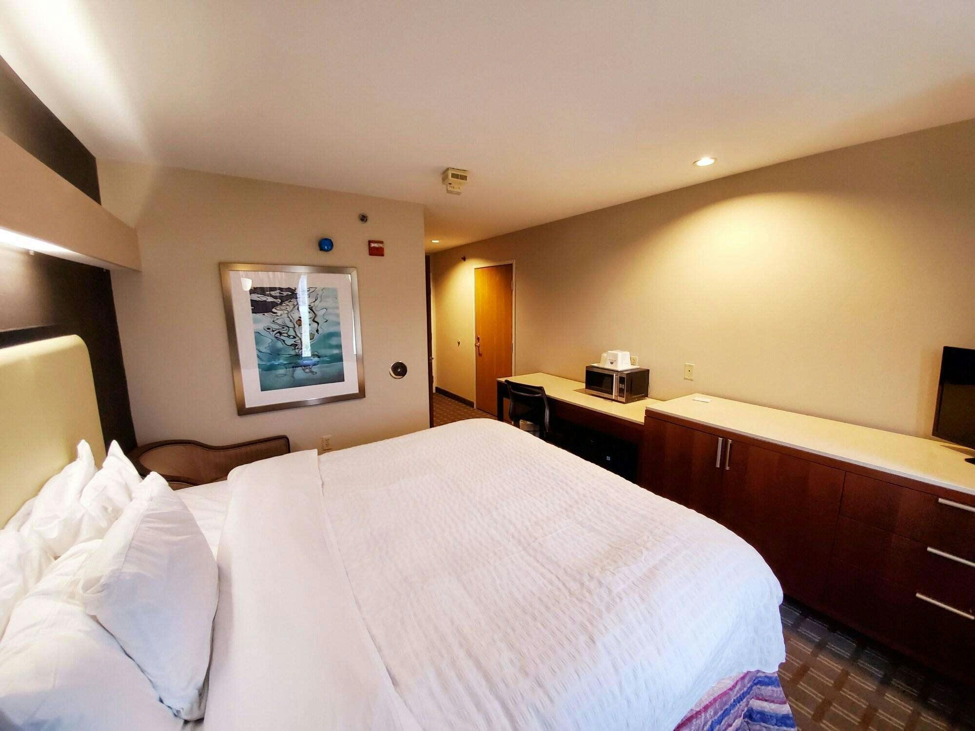 Hotel Americas Best Value Inn & Suites Racine photo 5