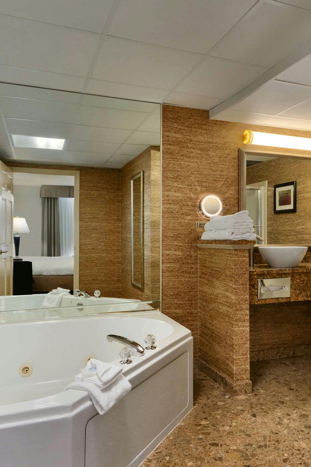 Hotel Comfort Inn & Suites Glen Mills photo 4