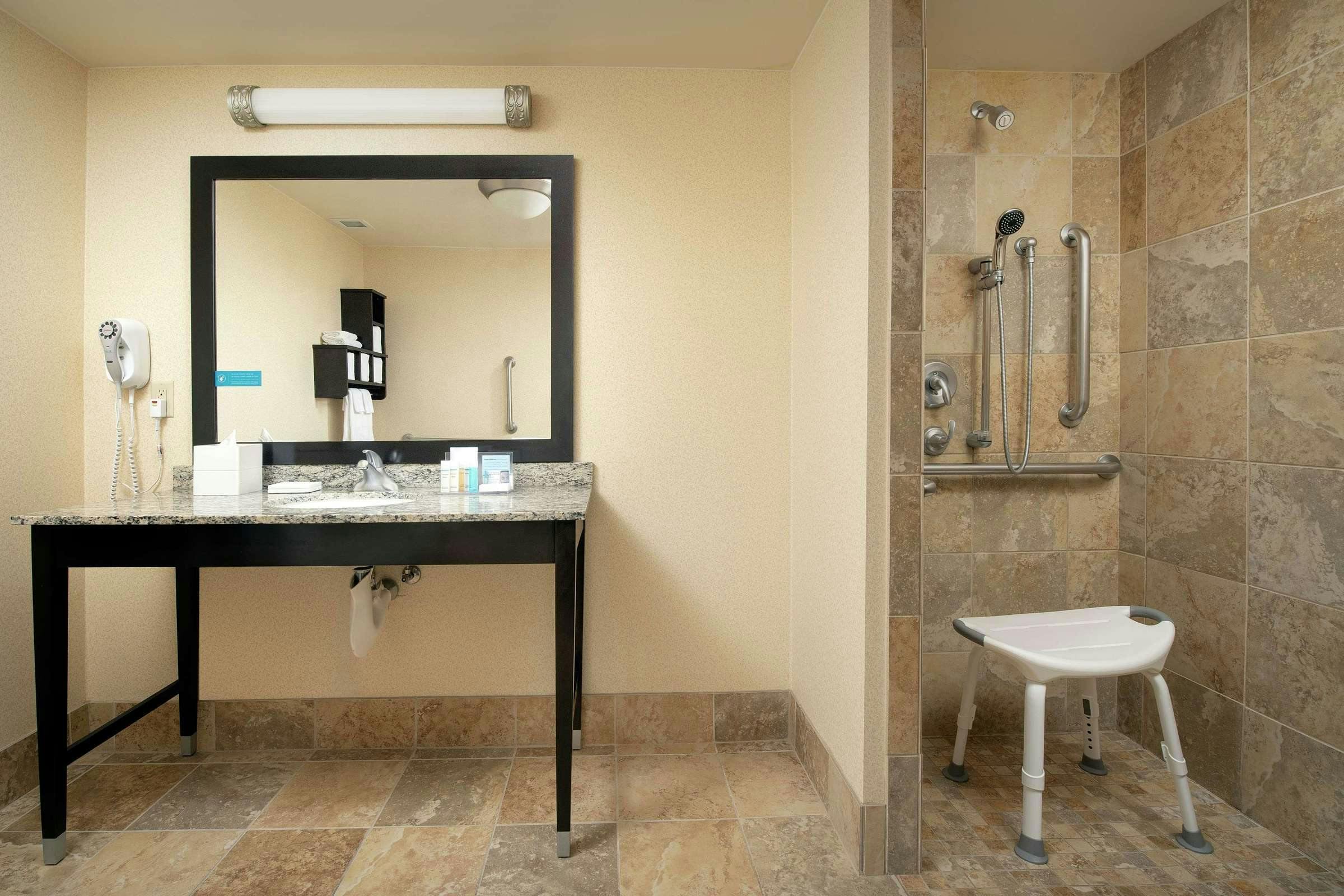 Hotel Hampton Inn & Suites Seattle/Federal Way photo 3