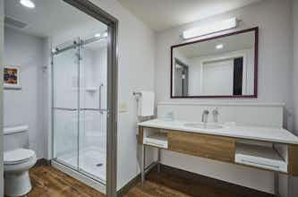 Hotel Hampton Inn & Suites Roseburg photo 3