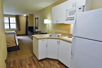 Hotel Extended Stay America Select Suites - St. Louis - O' Fallon, IL photo 2