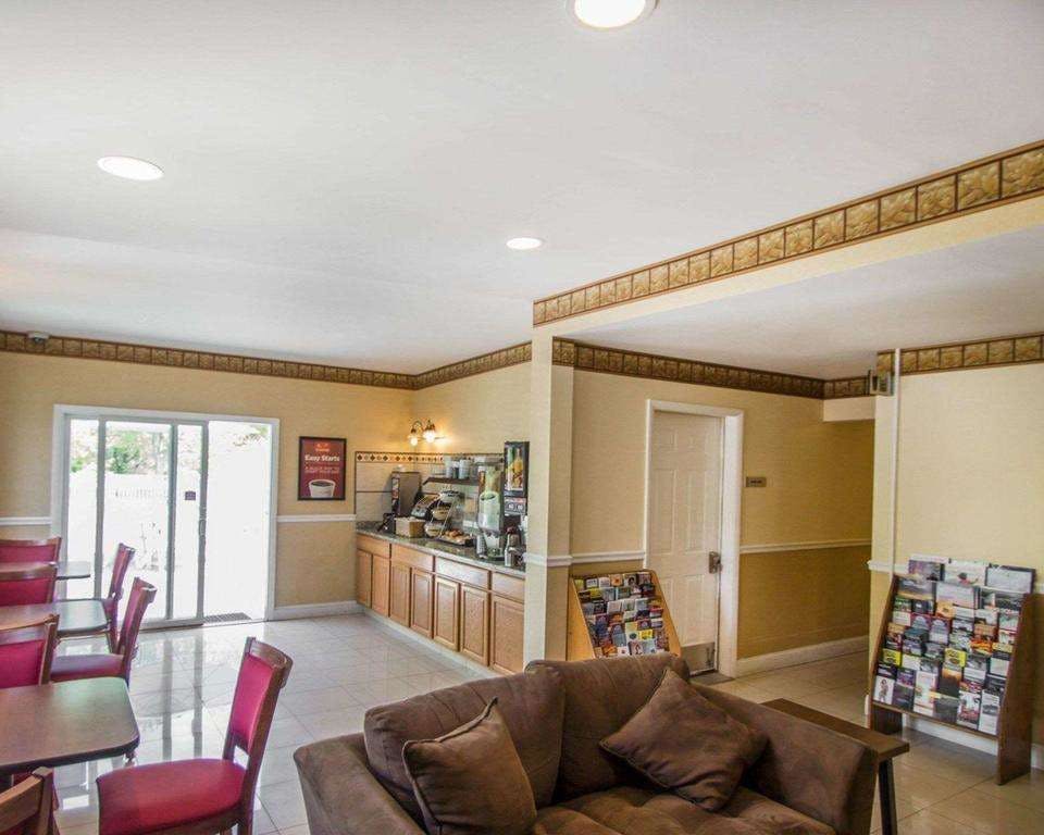 Hotel Econo Lodge Inn & Suites Old Saybrook - Westbrook photo 5