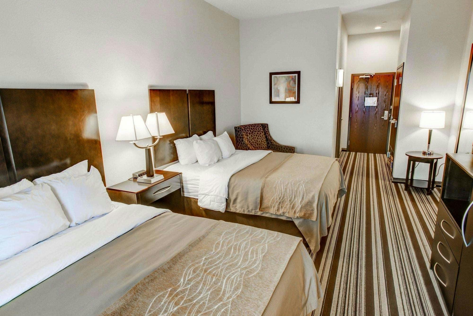 Hotel Comfort Inn & Suites Triadelphia - Wheeling photo 3