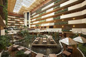 Hotel Embassy Suites Downtown Omaha photo 2