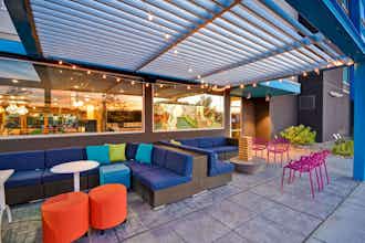 Hotel Tru by Hilton Salt Lake City Airport photo 1