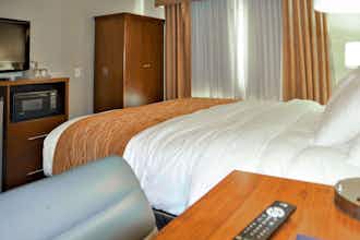 Hotel Comfort Inn & Suites Vancouver Downtown City Center photo 5