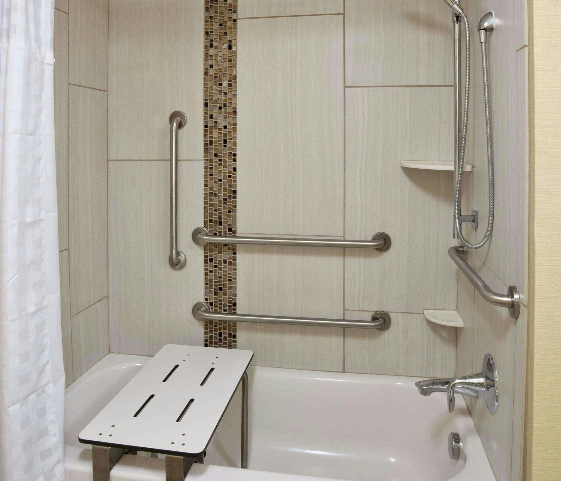 Hotel HOMEWOOD SUITES BY HILTON DAVENPORT photo 2