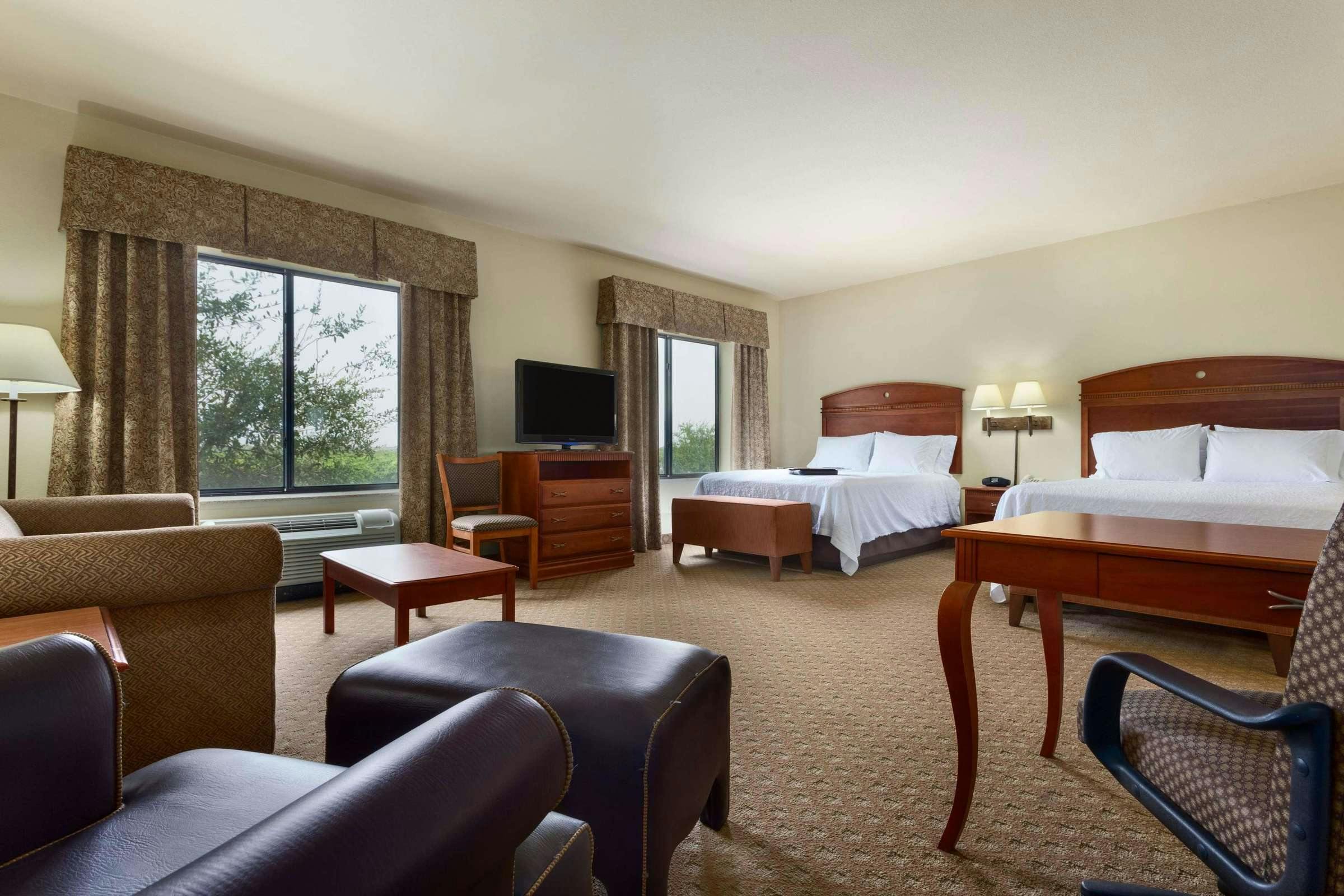 Hotel Hampton Inn & Suites Pharr, TX photo 1