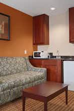 Hotel Best Western Concord Inn & Suites photo 3