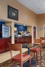 Hotel Best Western Concord Inn & Suites photo 5