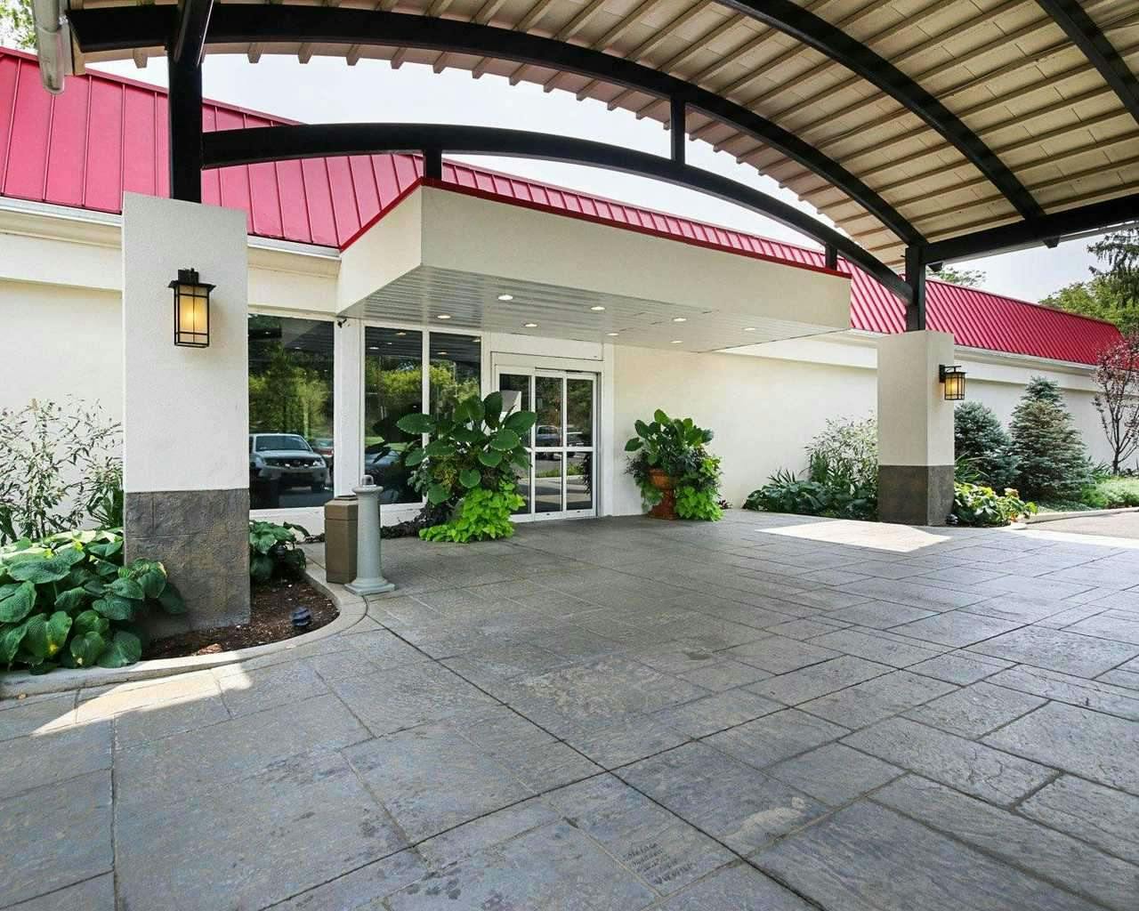 New Hope Inn & Suites