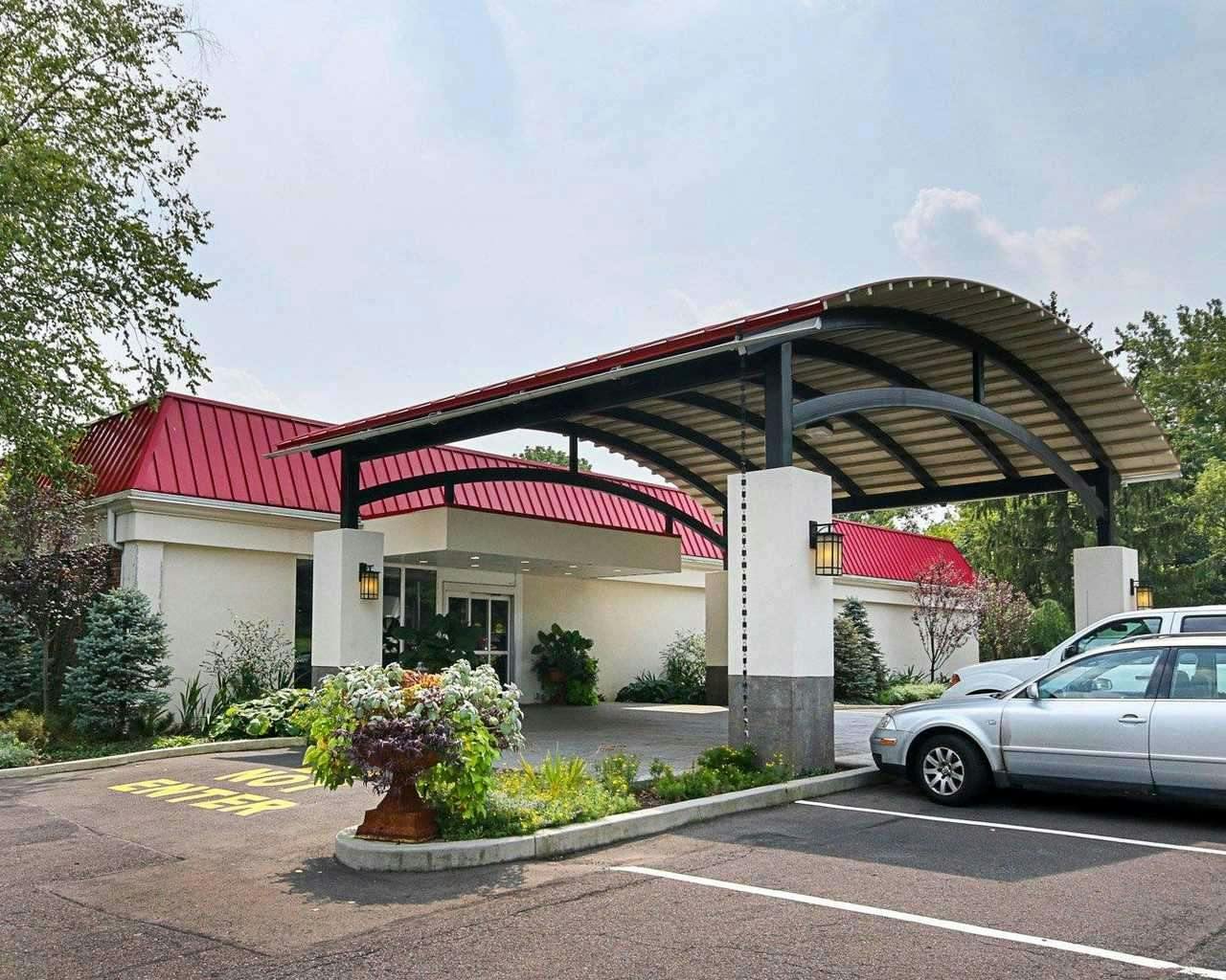 Hotel New Hope Inn & Suites photo 2