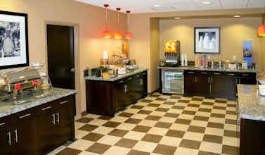 Hotel Hampton Inn & Suites Salt Lake City-University/Foothill Dr photo 4