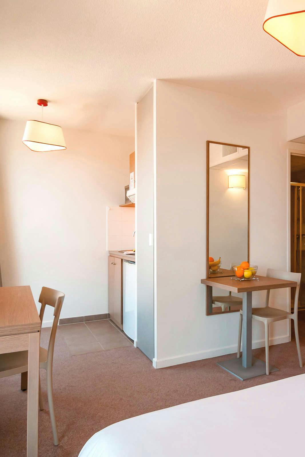 Hotel Zenitude Hôtel-Résidences Narbonne Centre photo 5