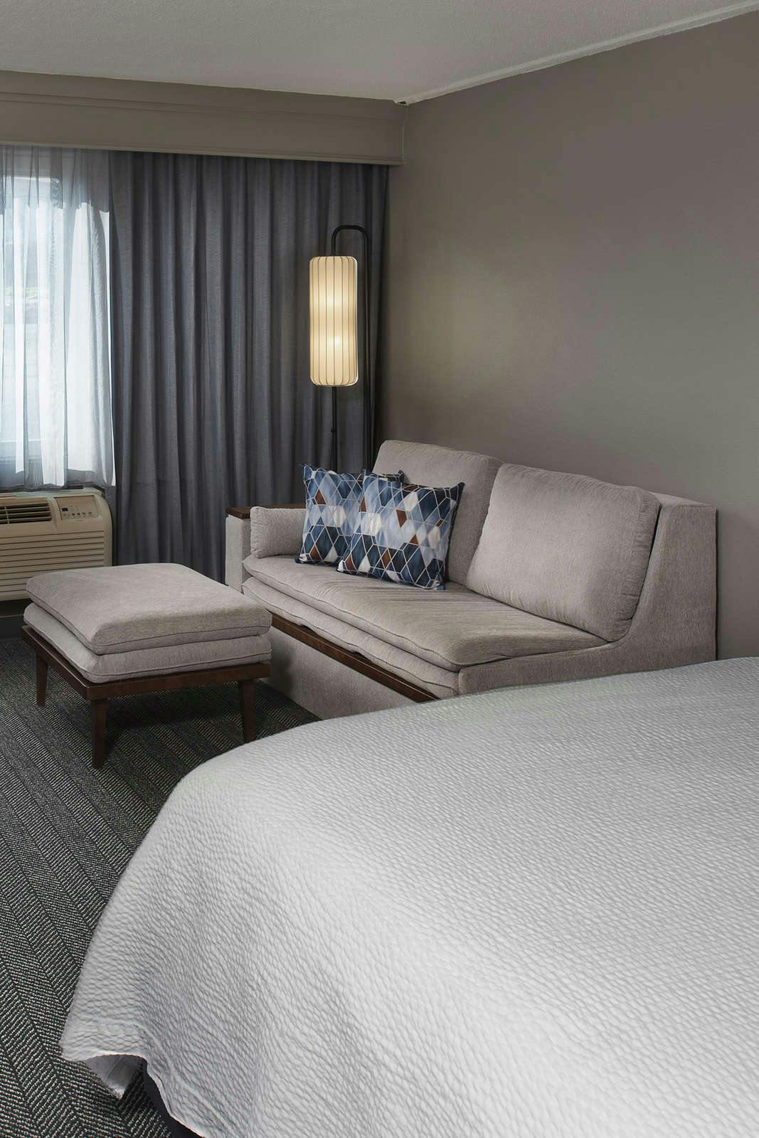 Hotel Courtyard by Marriott Winston-Salem University photo 4