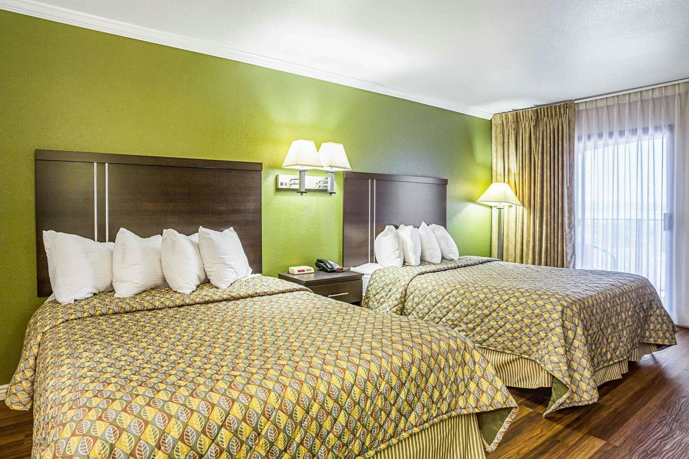 Hotel Rodeway Inn & Suites Lake Havasu City photo 1