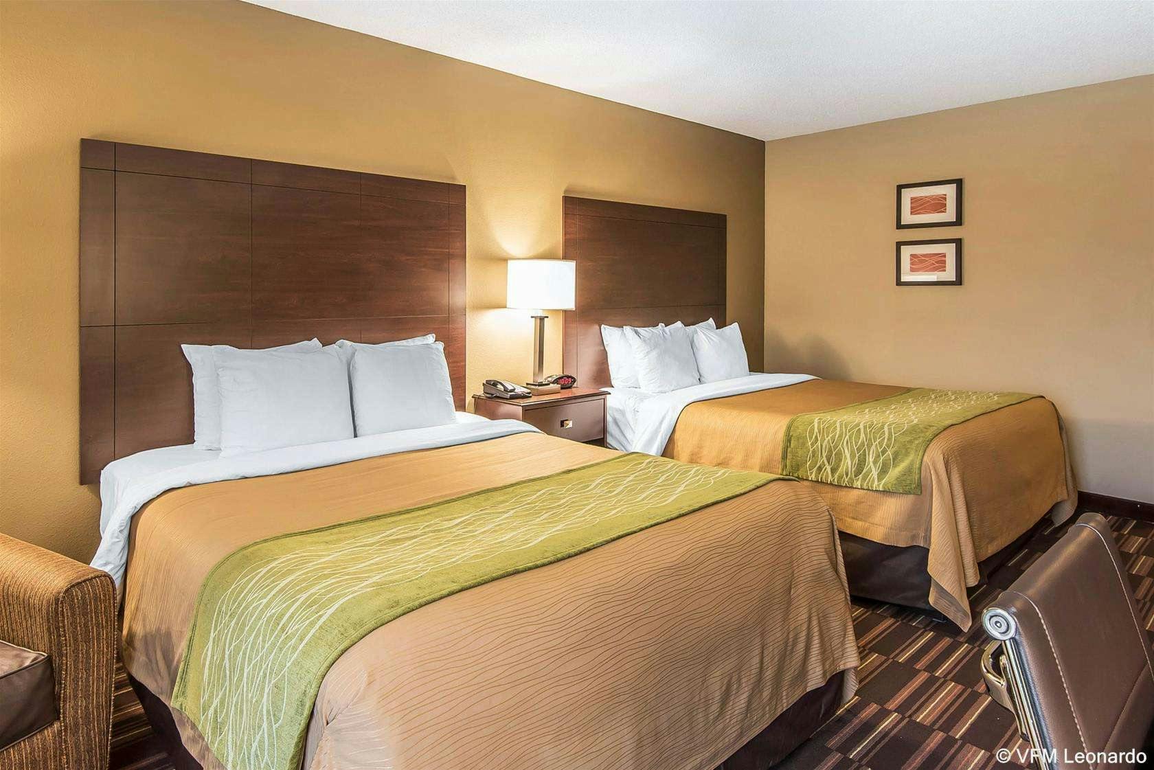 Comfort Inn & Suites Kansas City - Northeast
