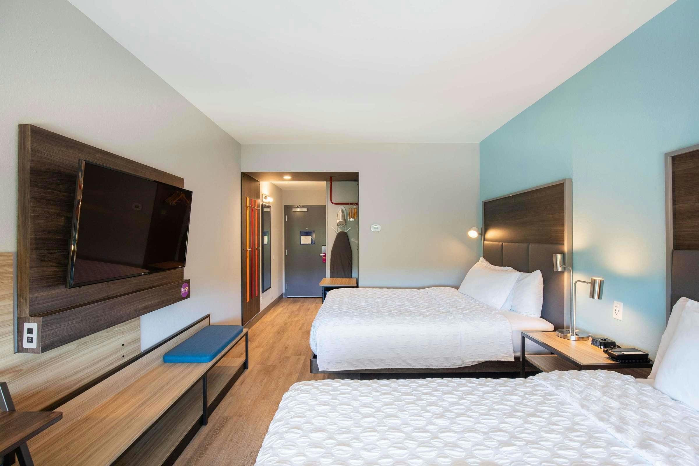 Hotel Tru By Hilton Eugene, OR photo 1