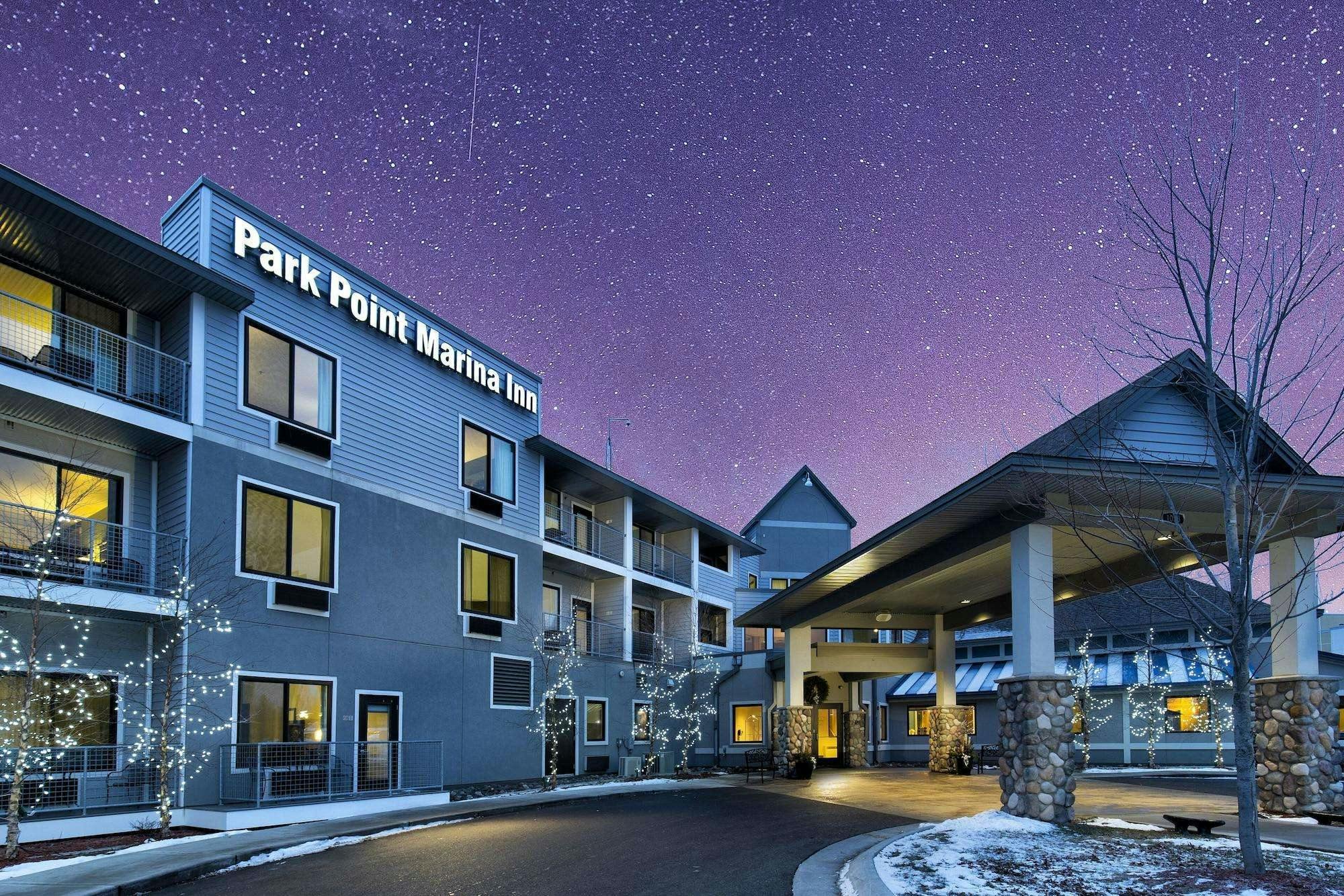 Park Point Marina Inn