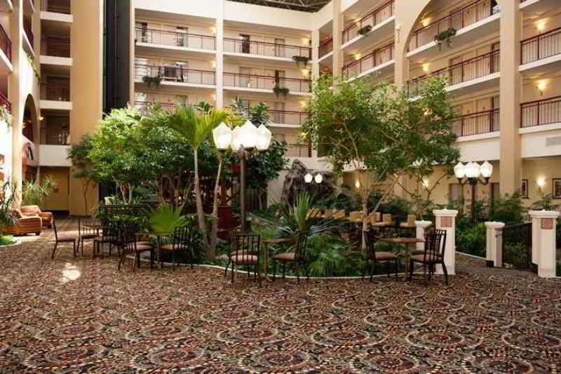 Embassy Suites by Hilton Detroit Livonia Novi