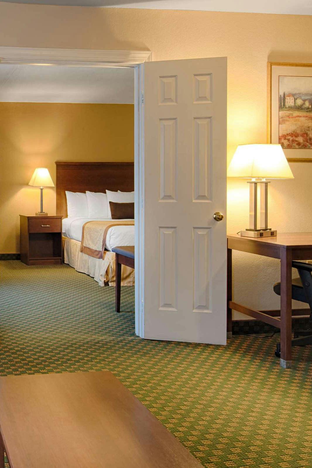 Hotel Best Western Plus Governor's Inn photo 5