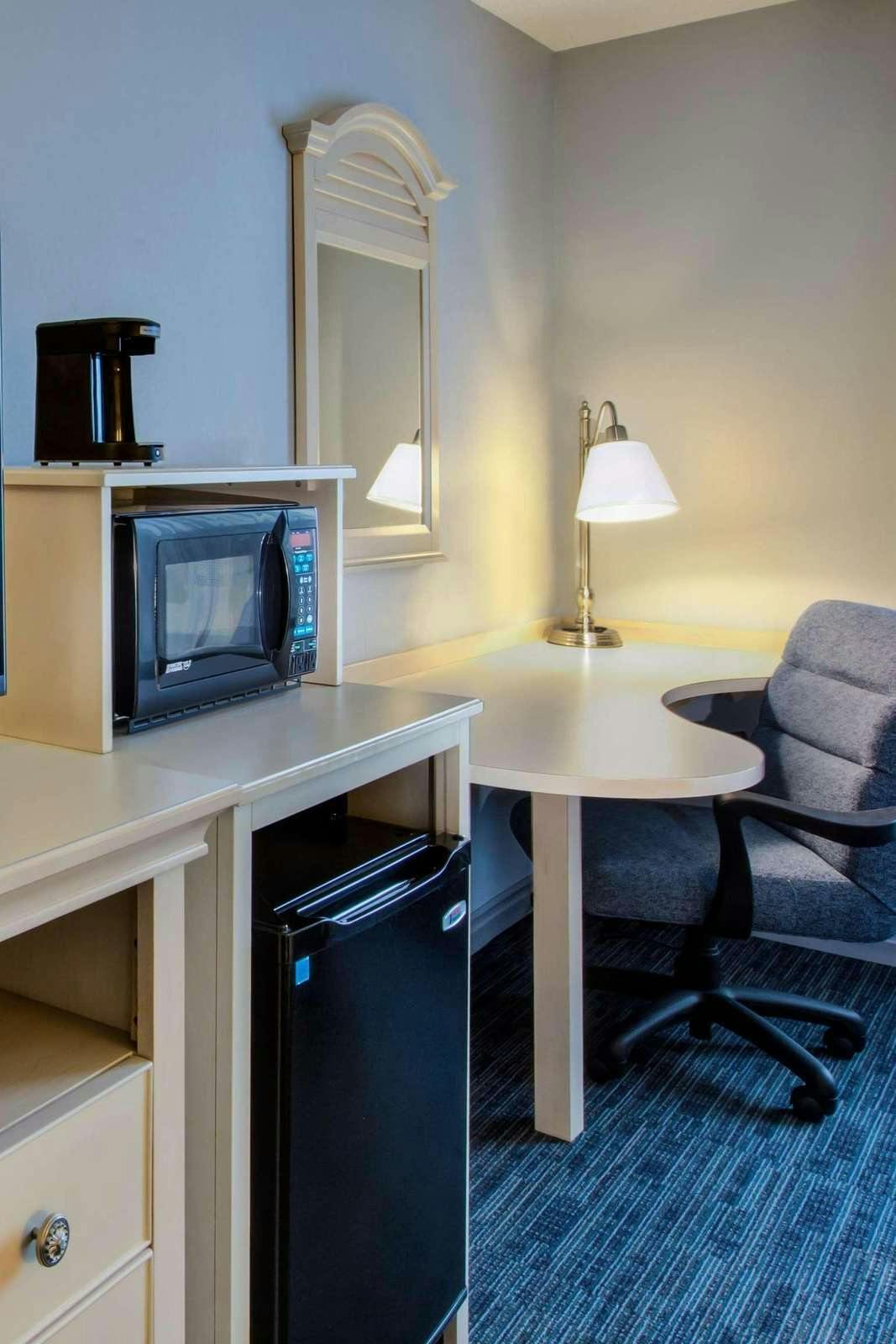 Hotel Hampton Inn & Suites Cape Cod-West Yarmouth photo 2