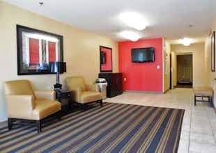 Hotel Extended Stay America Select Suites Detroit Warren photo 2