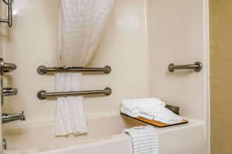 Hotel Country Inn & Suites by Radisson Stillwater MN photo 3