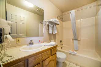 Hotel Econo Lodge Inn & Suites photo 3