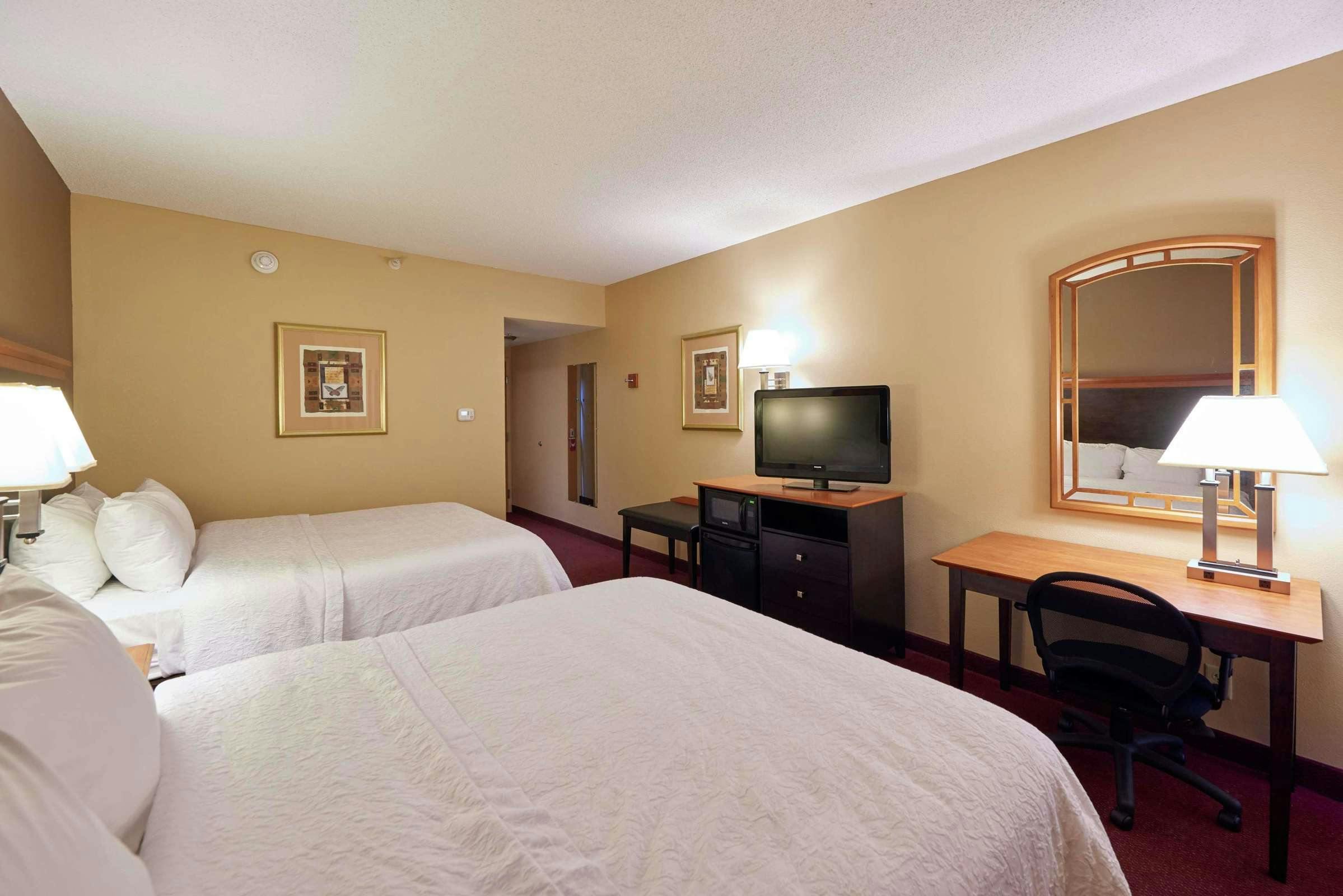 Hotel Hampton Inn Massillon photo 2