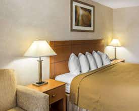 Hotel Quality Inn at Collins Road - Cedar Rapids photo 3