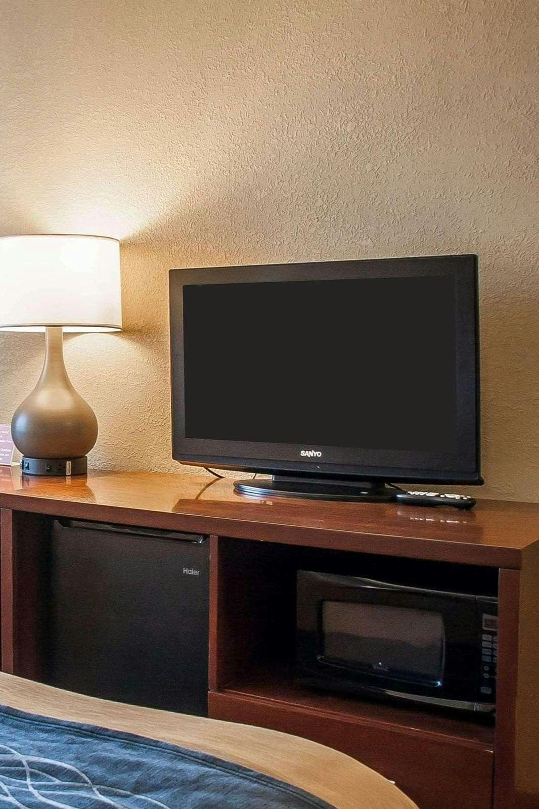 Hotel Comfort Inn Fergus Falls photo 2