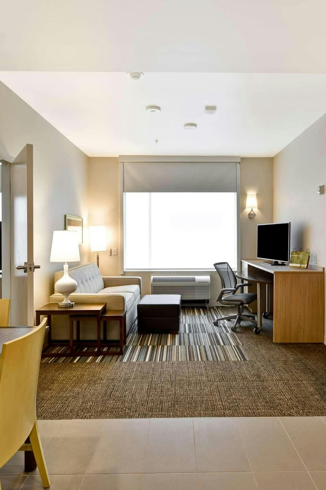 Hotel Home2 Suites by Hilton Dallas Downtown at Baylor Scott & White photo 2