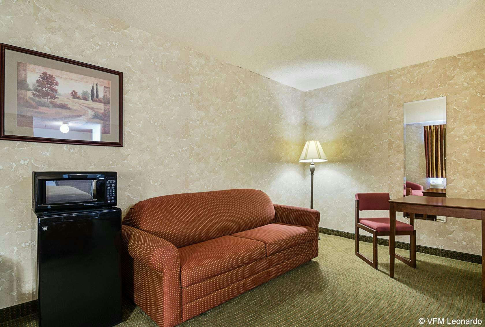 Quality Inn Hays I-70