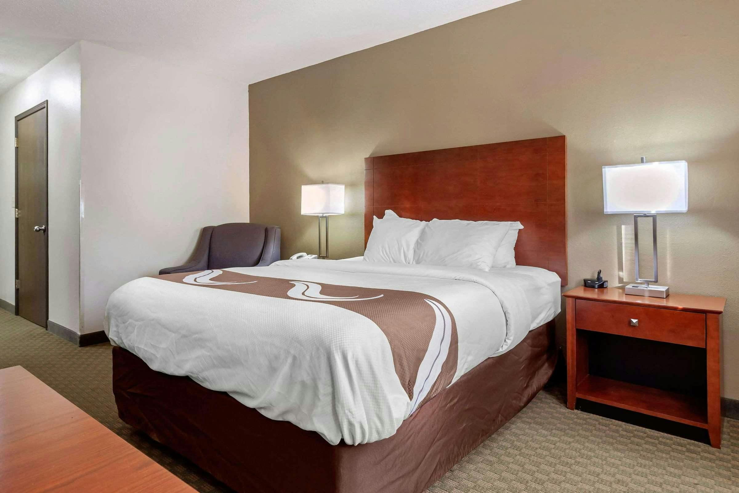 Hotel Quality Inn Hays I-70 photo 5